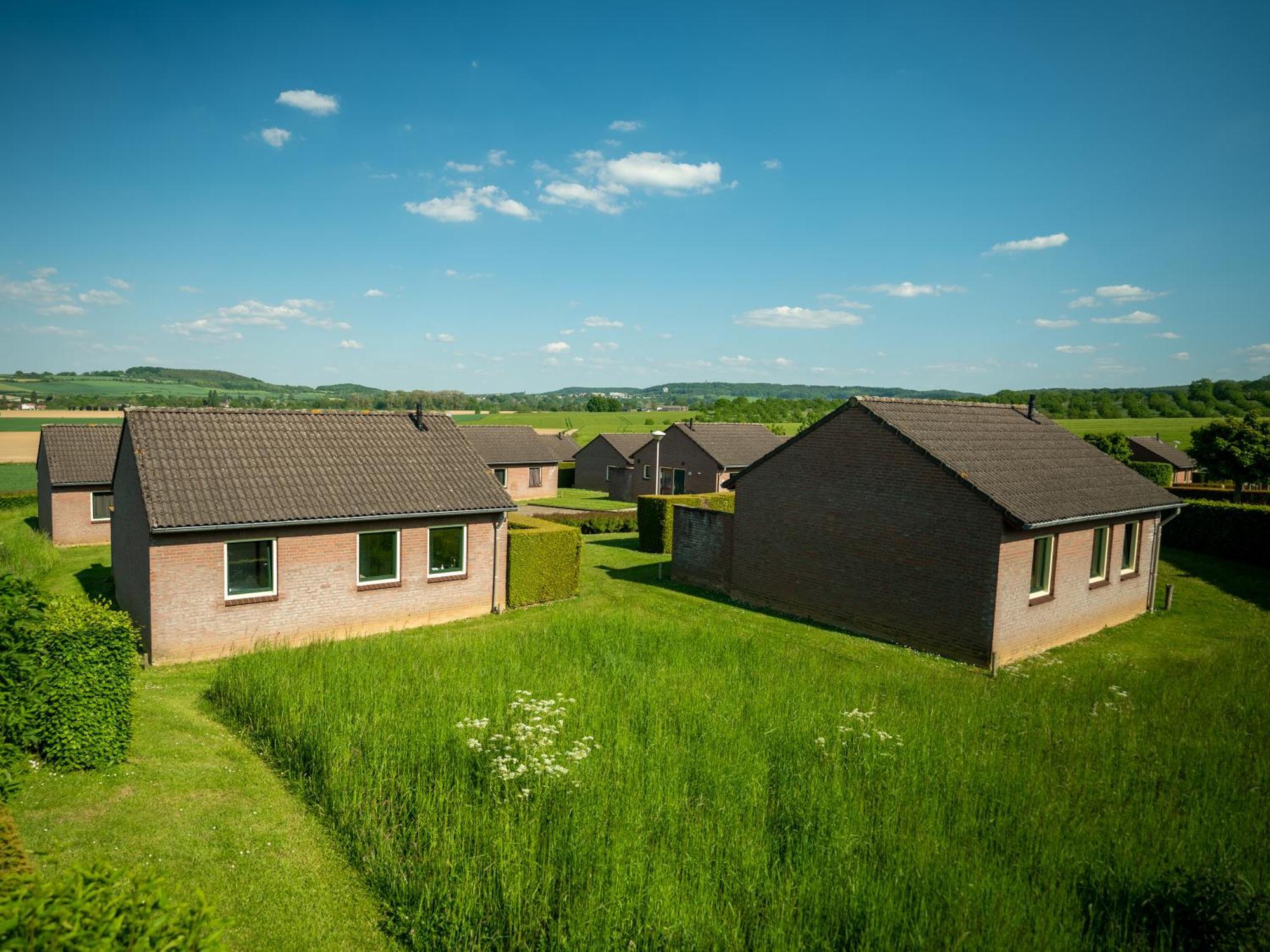 Summio Vakantiepark Reevallis Vijlen Bagian luar foto