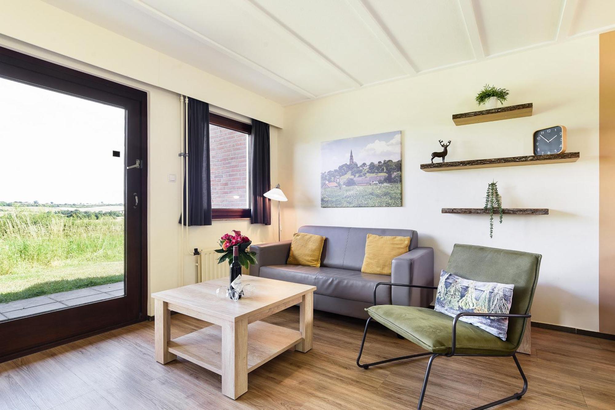 Summio Vakantiepark Reevallis Vijlen Bagian luar foto